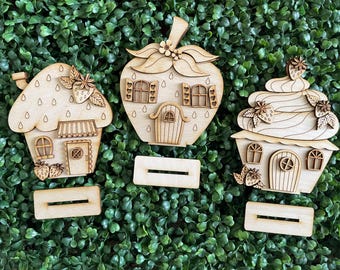 Strawberry DIY standing houses - fresh sweet home decor spring fruit summer blank table top tiered fields picking cupcake