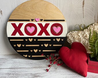 Valentine wood sign - XOXO door hanger wall decor craft supply round wreath sign prop tiered tray centerpiece