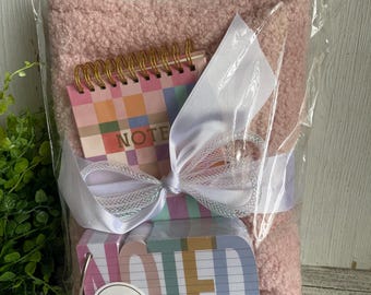 Graduation Gift Set - Pink Laptop cover, note pad, notes index cards - Dorm decor college going away present pink care package