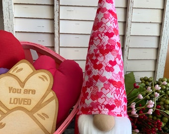 Valentine Love Farmhouse mini Gnome - Rose pink red