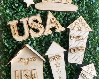 DIY Patriotic Shelf Sitters - USA America tiered tray vignette wood sign whimsy July Fourth Independence Day