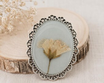 Cream Wildflower Brooch, Pressed Flower Jewelry, Real Flower Resin Pin, Cottagecore Accessory