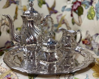 Antyczny srebrny zestaw do kawy WMF Germany z około 1880 roku, 3-częściowy spiralnie żłobiony srebrny talerz z tacą, rzadki, luksusowy wystrój w stylu rokoko i wiktoriańskim