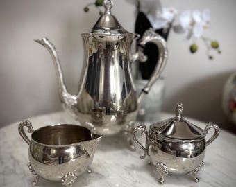 Zestaw do kawy z posrebrzaną podstawą w stylu vintage – srebro z Hongkongu – 3-częściowy, ozdobny serwis – dzbanek do kawy ~25 cm