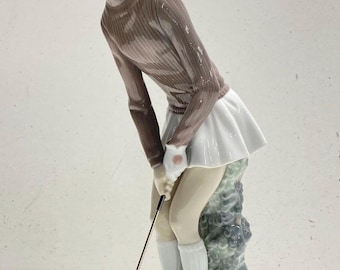 Vintage Lladro Lady Golfer # 4851 - spanische Porzellanfigur im Ruhestand mit der Originalverpackung - ausgezeichneter Zustand