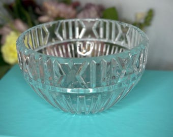 Tiffany & Co. Signierte Kristallschale - Römische Ziffern Design 19,5 cm Durchmesser mit Tasche