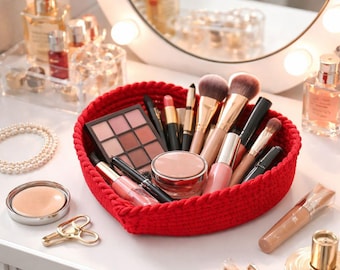Herzförmiger Make-up-Organizer-Korb, Valentinstagsgeschenk für Sie, handgefertigt aus Baumwollseil, Aufbewahrungskorb für Kosmetikartikel, Dekokorb fürs Beauty-Zimmer