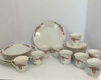 Vintage Tienshan Fairfield Poinsettia & Ribbons Christmas Dinnerware Set Holiday China Gold Trim