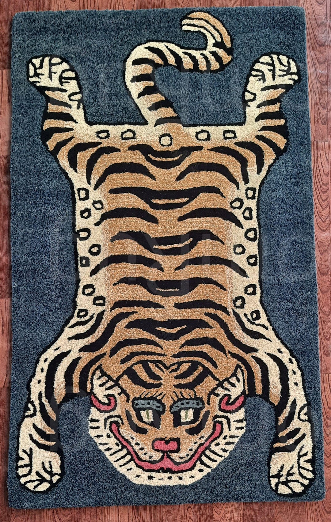 Sabertooth Tiger Rug Hand-tufted Tibetan Tiger Rug – Bold Animal Shaped Carpet, Soft Wool ...