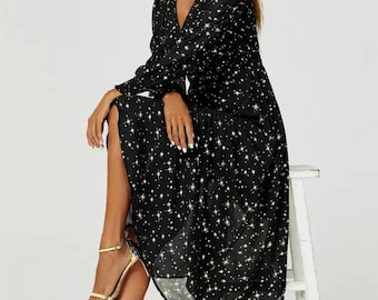 Sehr schönes langärmliges Maxikleid mit tollen highlights Goldene sterfolien. Exklusiv Produkt Limitiert Besonder mit einen WoW effekt