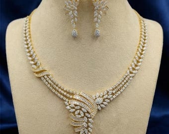 Two-Tone Crystal Necklace and Earrings Set - Elegant Party Jewelry
