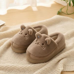 Brown Kitty Slippers for Women – Fluffy Furry Indoor Shoes, Cozy Winter Gift