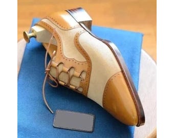 Nieuwe handgemaakte tweekleurige leren veterschoenen met kap en neus voor heren