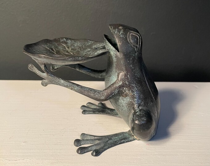 Rustic Frog Vintage Verdigris Patina Metal Frog on Leaf Trinket Dish | Cast Iron ...