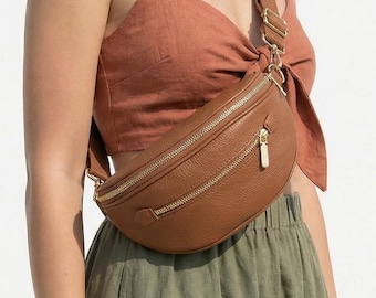 Chic Bohemian Minimalist Fanny pack · 100% Vegan Leather · Available in 5 Colors