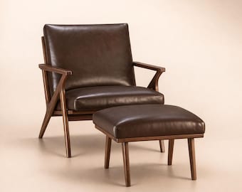 Handgjord fåtölj i ek och äkta läder med fotpall, fåtöljset i massivt trä, bekväma loungesittplatser, möbler i premiumläder