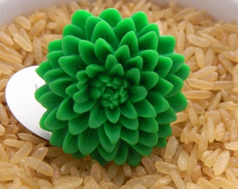 Meadow Green Chrysanthemum