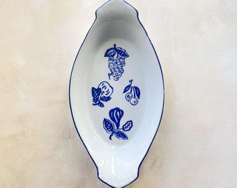 Ceramic Bakeware Dish with Hand-painted Fruit Design