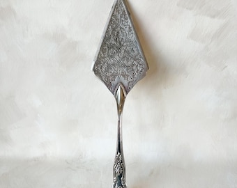 Vintage Silver Cake Server with Shell Detailing