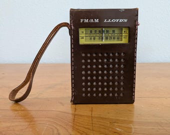 Portable transistor AM/FM Radio