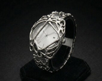 Y2K Gothic Metal Watch, Futuristic Spike Opium Style Timepiece 