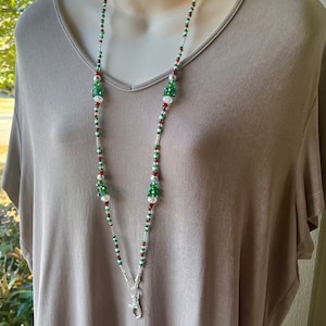 Christmas Tree Beaded Lanyard: Holiday ID Badge Holder Necklace