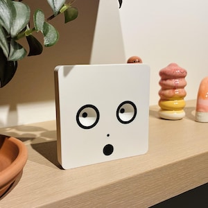 Peekr – Verspieltes, folgendes Auge | Minimalistisches Designobjekt | Einzigartige Wohndekoration