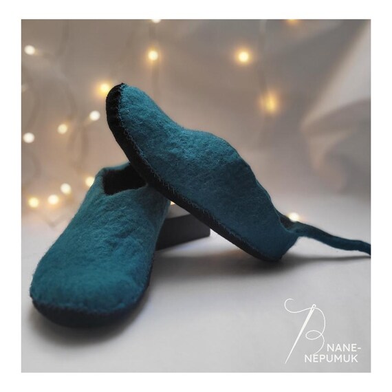 Filzpuschen, Filzschuhe mit Ledersohle, Filzschuhe, Geschenk Frauen Geburtstag,