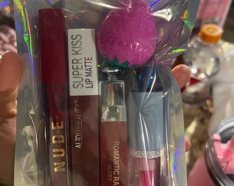 Lip Bundle: Matte, Gloss, Balm Set - Verschiedene Farbtöne