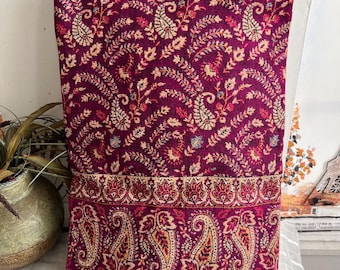 Paisley Floral Print Reversible Blanket/Shawl Himalayan Handmade Yak Wool Shawl