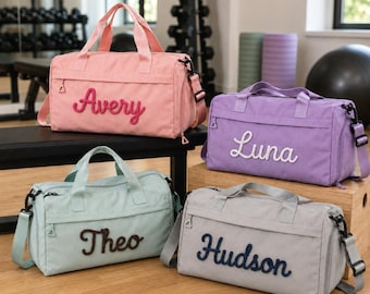 Bolsa esportiva infantil personalizada com nome para dança, natação e atividades ao ar livre, ideal para academia, viagens, escola, acampamento, pernoites e fins de semana. Presente perfeito para meninas, meninos, jovens e adolescentes.