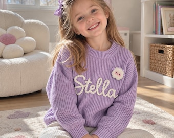 Suéter infantil personalizado em algodão, com bordado em fio, macio e aconchegante, ideal para o inverno, perfeito para presentear meninos e meninas em aniversários e Natal.