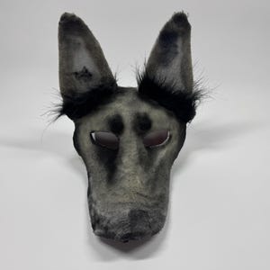 HQ Grey Wolf Therian Mask | airbrushed | felted | lined |