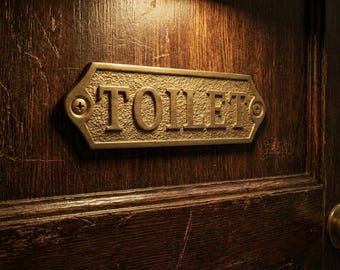 Placa de porta "Toilet" em latão maciço na cor marrom antigo - Placa para banheiro em estilo náutico