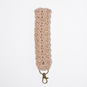 Crochet Scalloped Keychain Strap Wristlet Lanyard Key Holder Cotton Keyring Loop Bag Charm Handmade Gift Women Accessory Boho Style Bronze