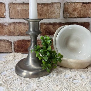 Vintage Oneida Heirloom Pewter Candlestick Holder: Colonial Style, 5.5&quot;