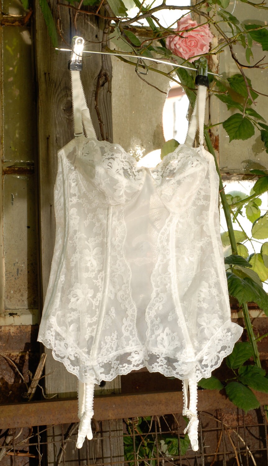 VALENTINES SALE Vintage White Lace Basque Corset Lingerie | Etsy