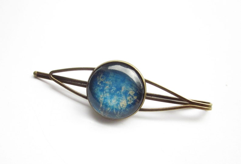 minimalist earth tone hair clip in blue image 1