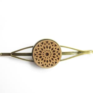 simple hair clip with walnut wood mandala (278)