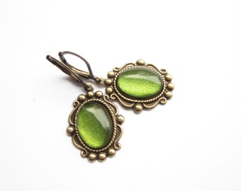 green earrings, vintage style earrings, boho earrings
