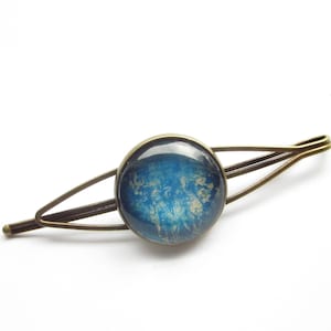 minimalist earth tone hair clip in blue image 3