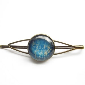 minimalist earth tone hair clip in blue image 4