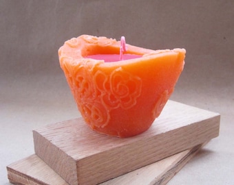 Beewax Candle-Spring Fever, Small Chantilly Design Natural Wax Candle, Bright Orange / Hot Pink Color