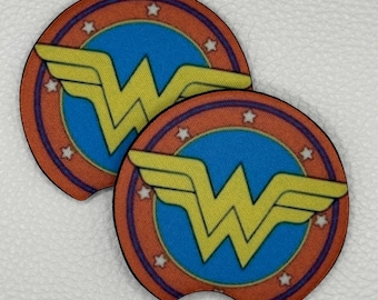 Juego de 2 posavasos de superhéroes para coche, posavasos de neopreno para portavasos, regalo para fans de los cómics, accesorios para coche inspirados en el escudo de Wonder Woman