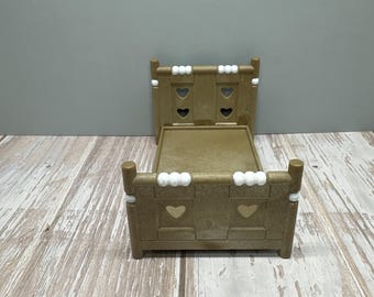 Vintage Sylvanian Families (Calico Critters) Bed Rustic Hearts