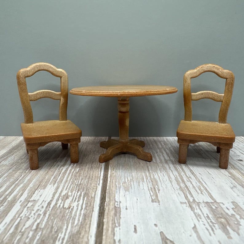 Calico Critters Sylvanian Families KITCHEN TABLE 2 Chairs Set Replacement Parts immagine 2