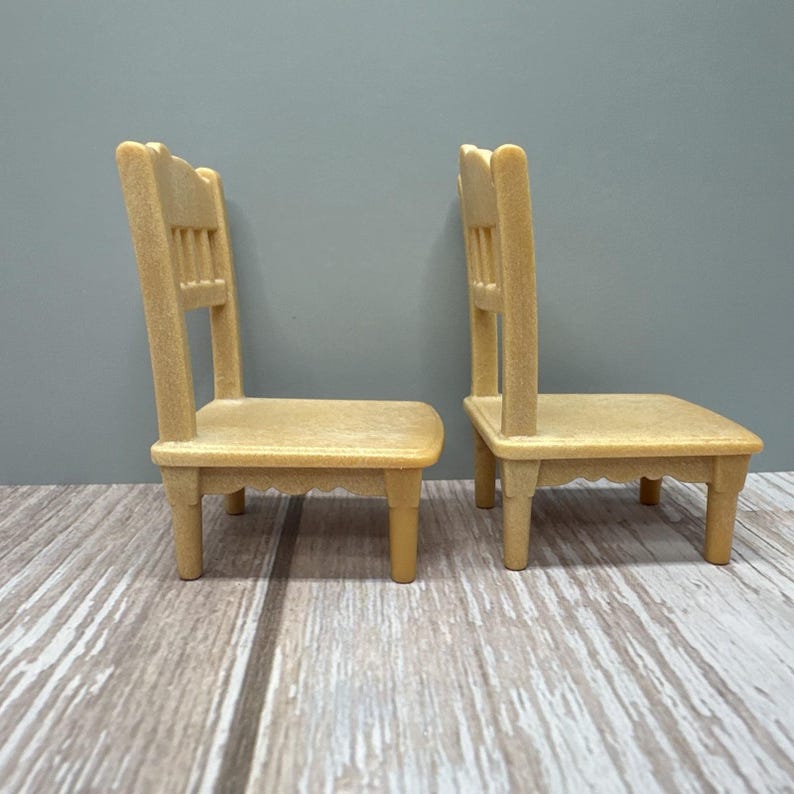Epoch Calico Critters Sylvanian Families Dining Table & chairs image 15