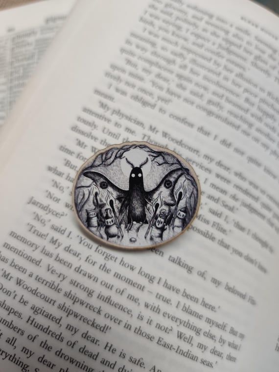 Mothman Cult Wooden Pin Badge- spooky cryptid sprits art pin