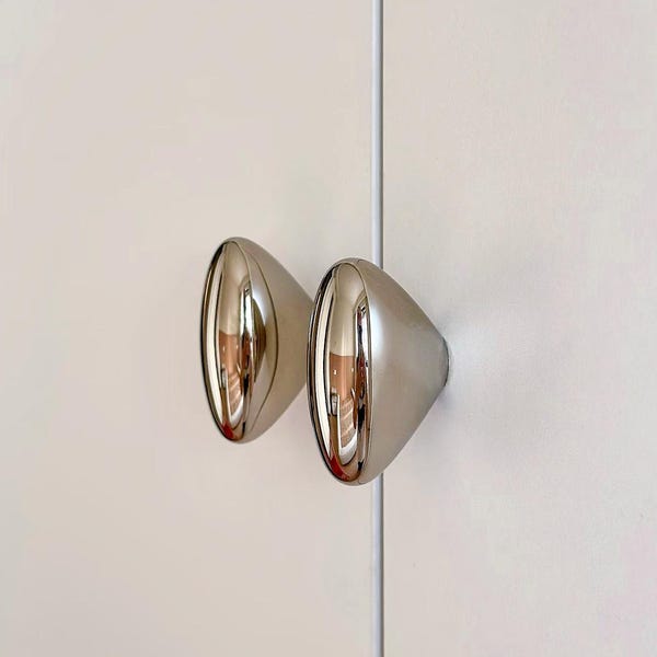 Zilveren ovale kegel massief messing knop/zilveren handgrepen en knoppen/gepolijst nikkelafwerking/messing knoppen voor kasten en meubels/knop handgemaakt