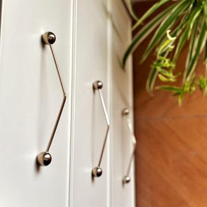 Tirador de latón macizo color marrón champán/tirador de arco con base esférica/tirador de puerta moderno e inusual/tiradores de gabinete dorados y plateados pulidos